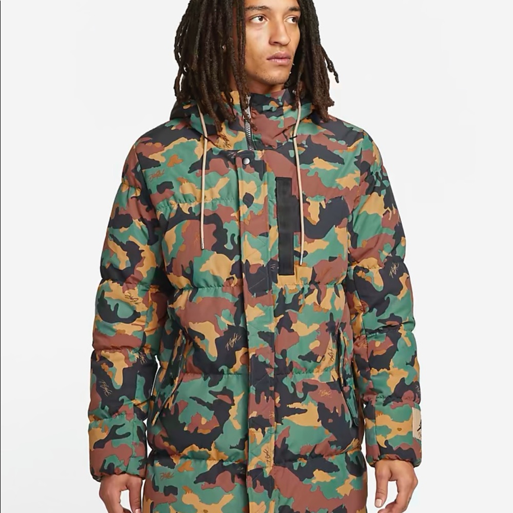 MJ  FLT HRTG  AOP PARKA  size M for men